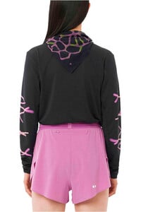 Salomon camiseta montaña manga larga mujer SHKout CORE LS TEE GFX W vista trasera