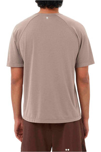 Salomon camisetas trail running manga corta hombre SHKout CORE SS TEE M vista trasera