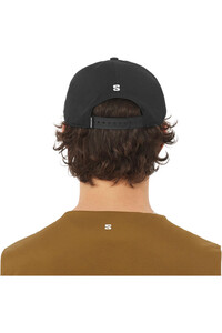 Salomon gorra running LOGO FLAT CAP 02