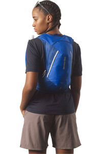 Salomon mochila montaña CROSS 8 01