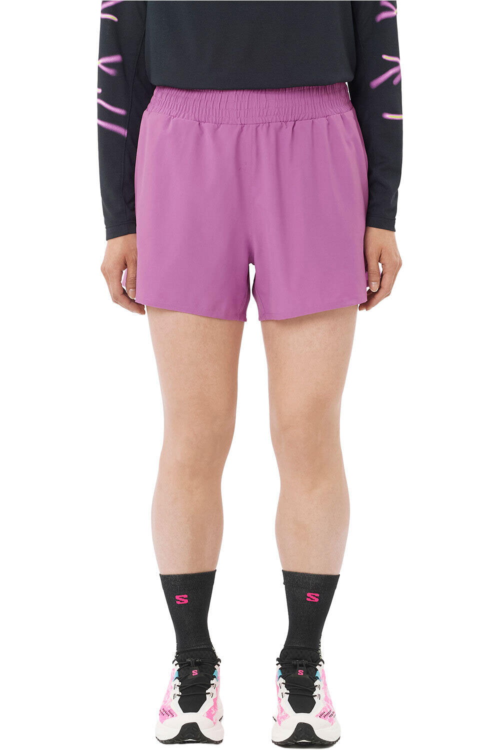 Salomon pantalones cortos trail running mujer SHKout CORE 2IN1 SHTS 4 W vista frontal