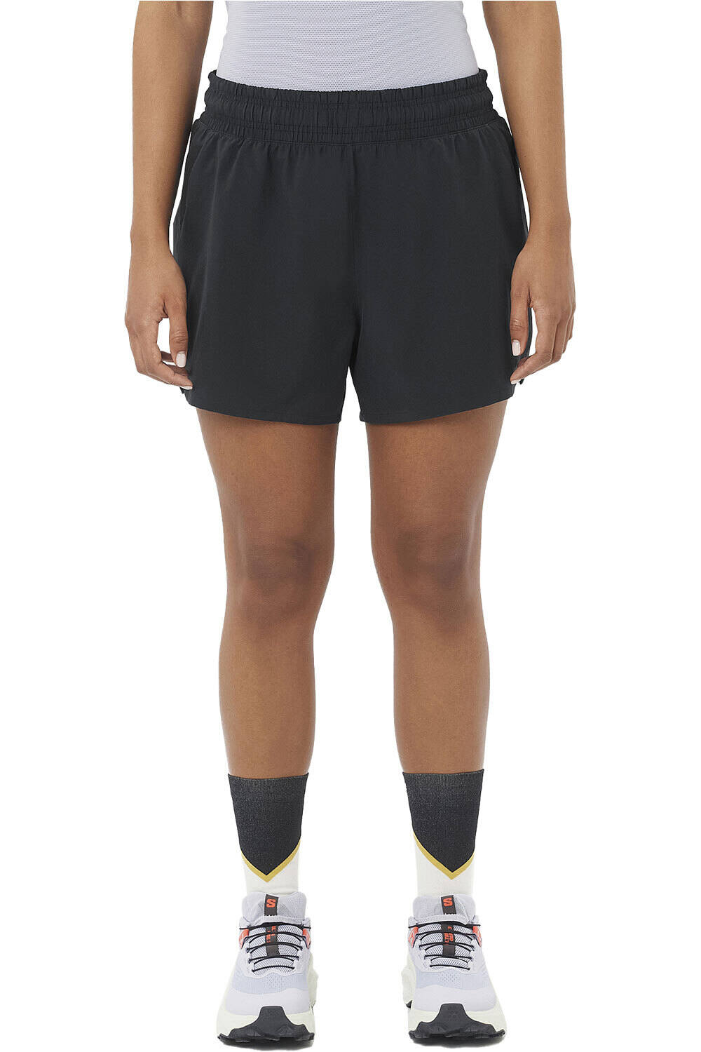 Salomon pantalones cortos trail running mujer SHKout EASY SHORTS 4 W vista frontal