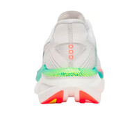 Saucony zapatilla running hombre ENDORPHIN AZURA vista trasera
