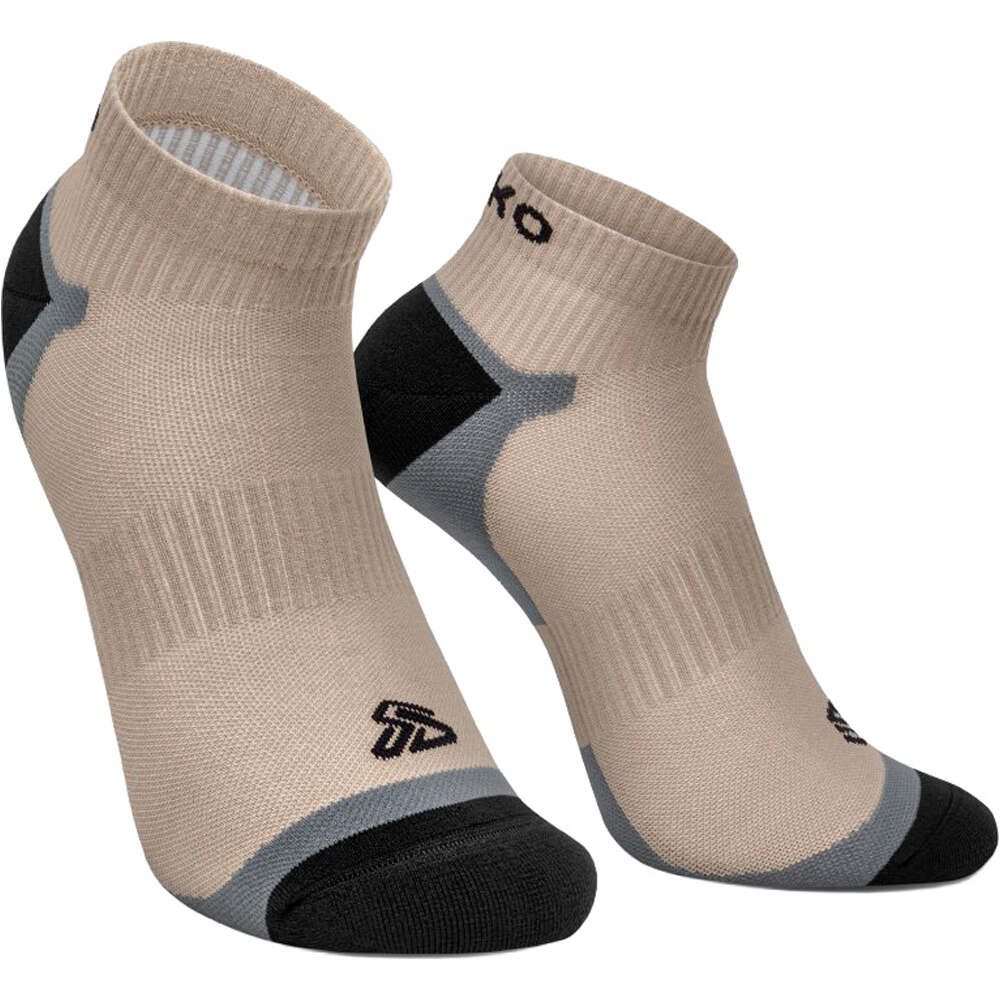 Siroko calcetines ciclismo Kadishi vista frontal