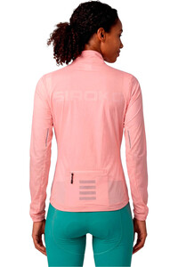 Siroko cortavientos ciclismo mujer J4-W Windbreak Coral vista trasera