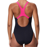 Speedo bañador natación mujer Medley Logo Medalist One Piece vista trasera