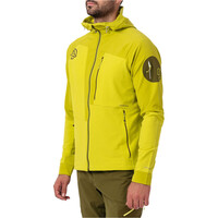 Ternua chaqueta softshell hombre TORSEN HARD HOOD JKT M vista trasera