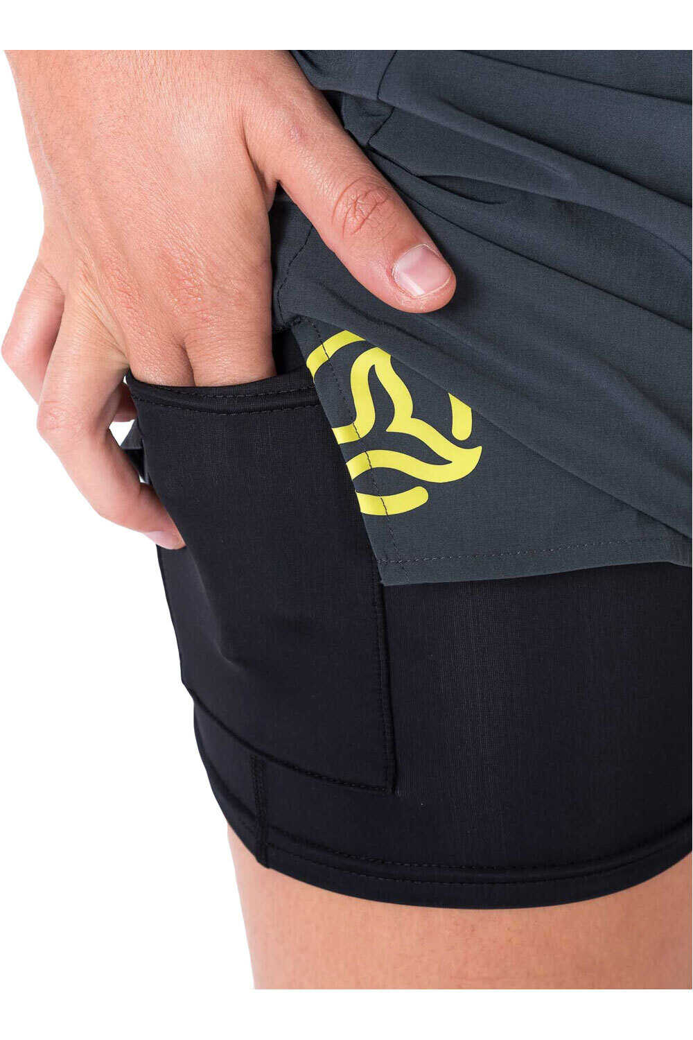 Ternua pantalón corto montaña mujer PACE SHT W 03