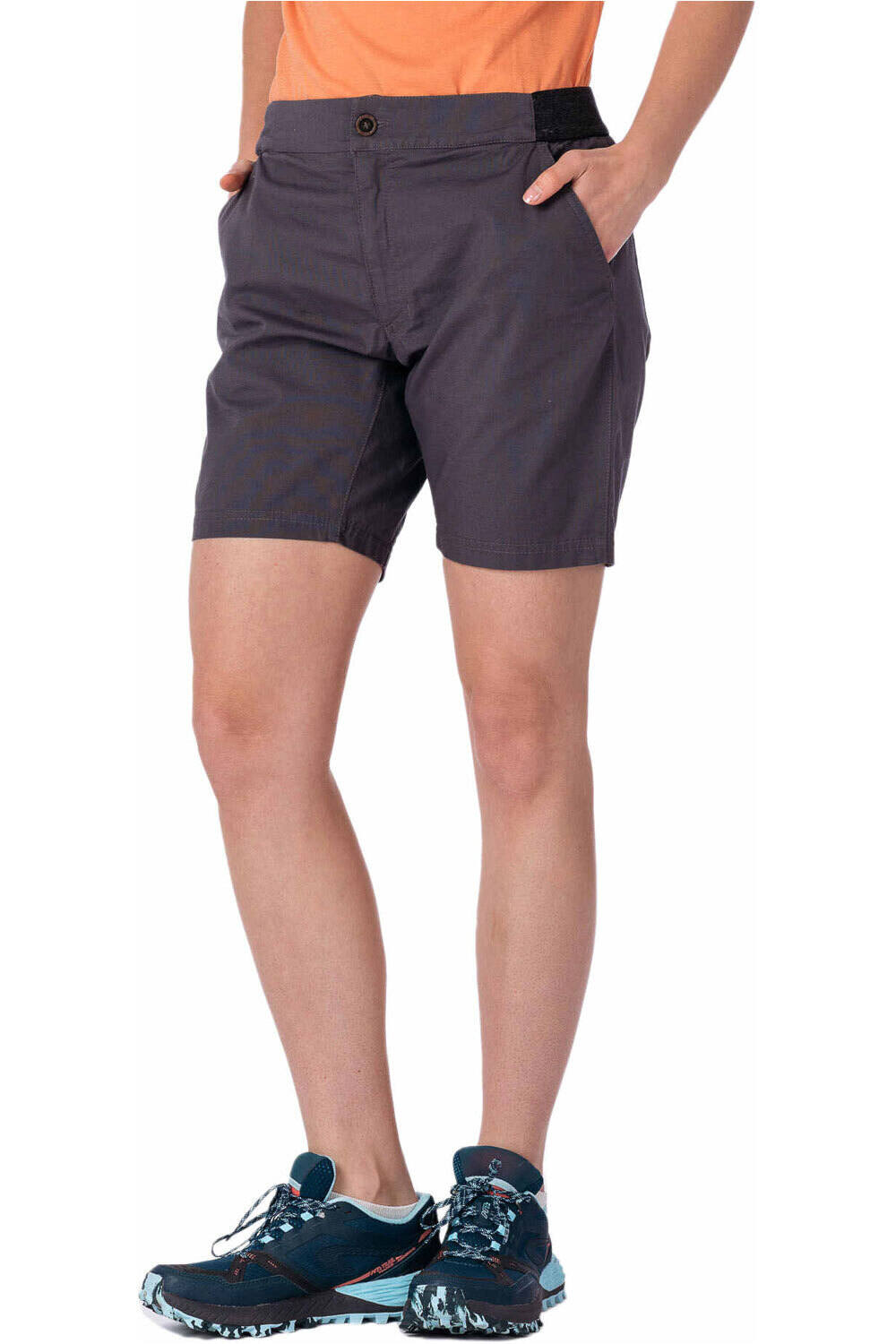 Ternua pantalón corto montaña mujer SIURANA  BERM vista trasera