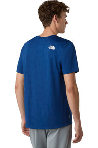 The North Face camiseta montaña manga corta hombre M 24/7 SHORT SLEEVES TEE EMBOSSED vista trasera