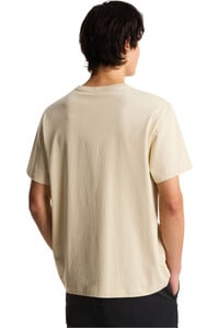 The North Face camiseta montaña manga corta hombre M ESSENTIAL CENTER LOGO RELAXED SHORT SL vista trasera