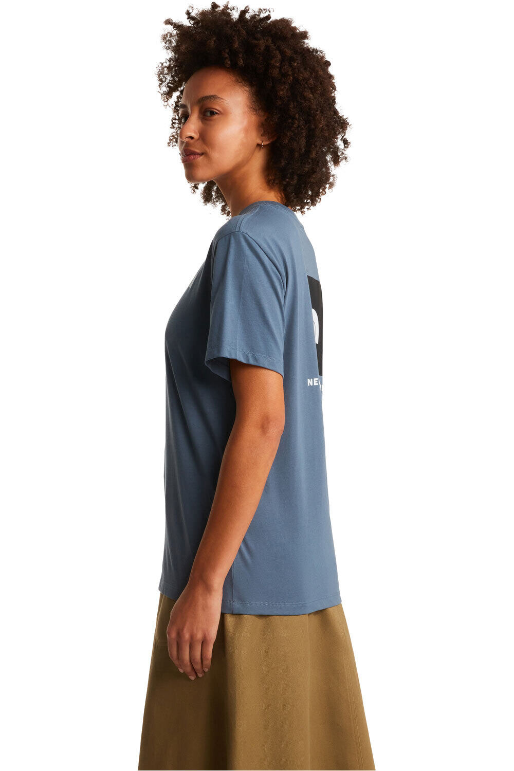 The North Face camiseta montaña manga corta mujer W EVOLUTION BOX NSE RELAXED SHORT SLEEVE vista detalle