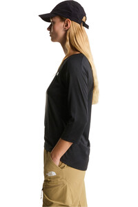 The North Face camiseta montaña manga corta mujer W TANKEN 3/4 T-SHIRT vista detalle
