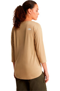 The North Face camiseta montaña manga corta mujer W TANKEN 3/4 T-SHIRT vista trasera