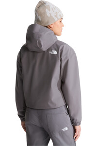 The North Face chaqueta impermeable mujer W QUEST MONO CROPPED  JACKET vista trasera