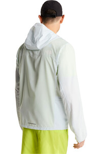 The North Face Chaqueta Trail Hombre M FONTANALES WIND JACKET vista trasera
