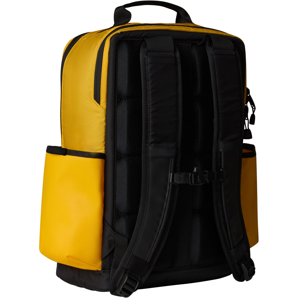 The North Face mochila montaña BASE CAMP DAYPACK 01