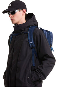 The North Face mochila montaña BASE CAMP VOYAGER DAYPACK 01
