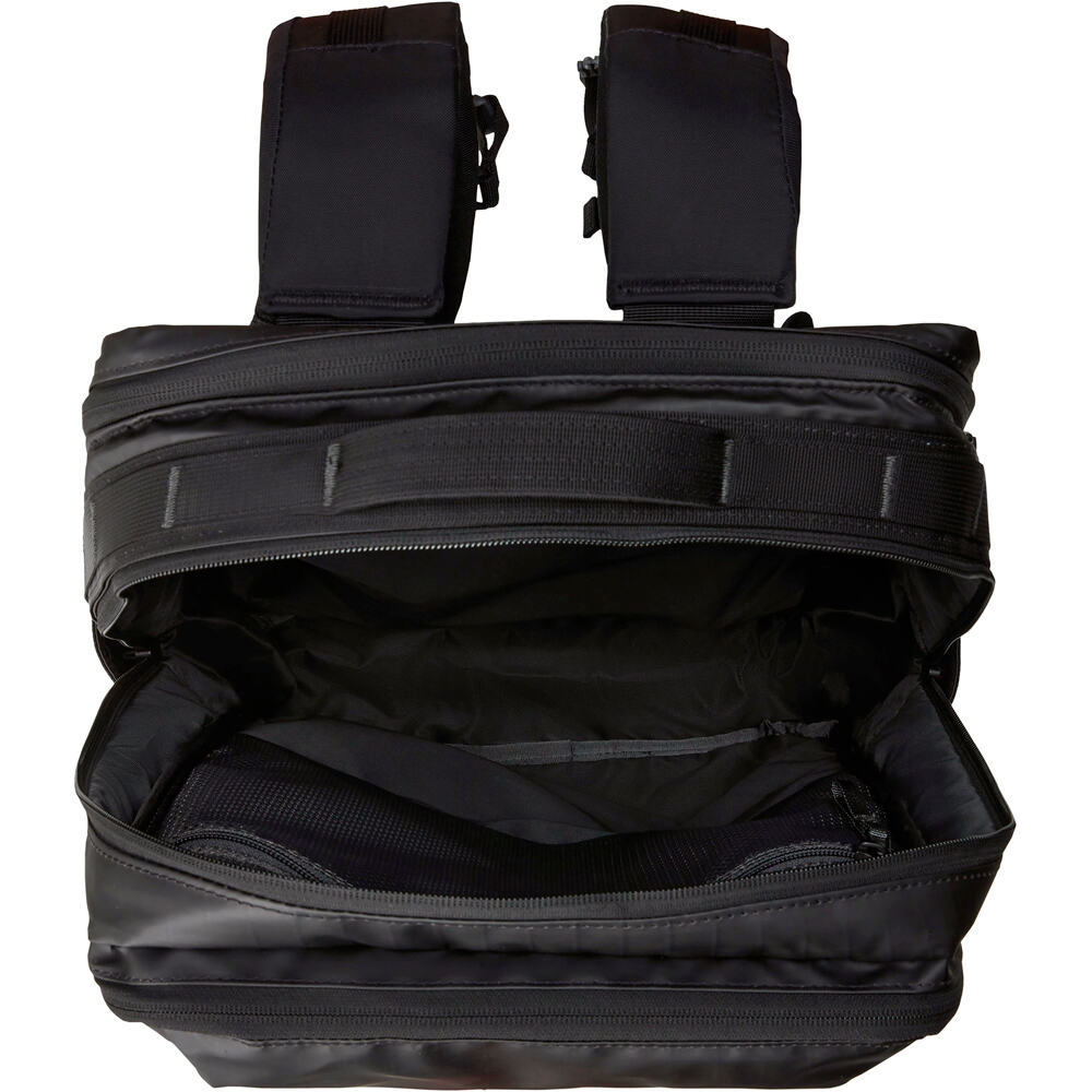 The North Face mochila montaña BASE CAMP VOYAGER DAYPACK 05