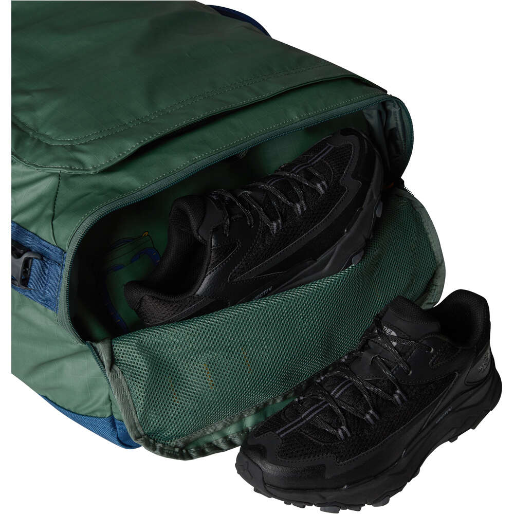 The North Face mochila montaña BASE CAMP VOYAGER DUFFEL 62L 05