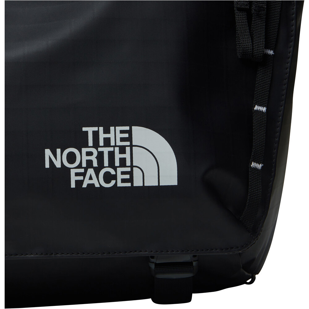 The North Face mochila montaña BASE CAMP VOYAGER MESSENGER BAG 02
