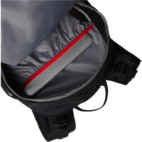 The North Face mochila montaña BASIN 24 05