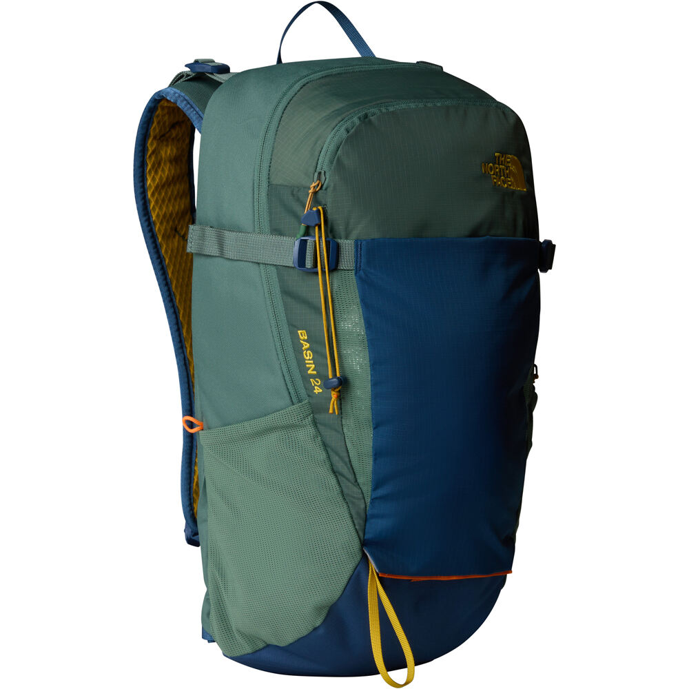 The North Face mochila montaña BASIN 24 vista frontal