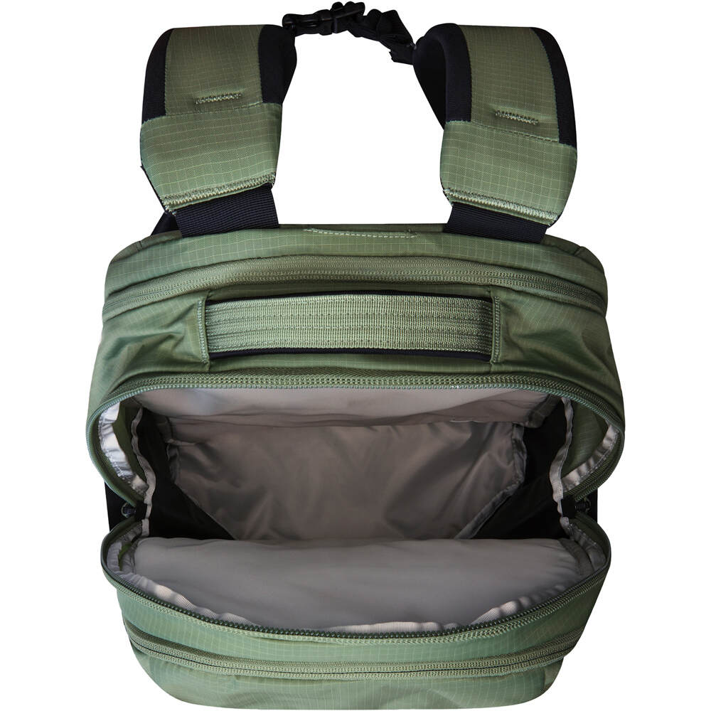 The North Face mochila montaña BOREALIS 03