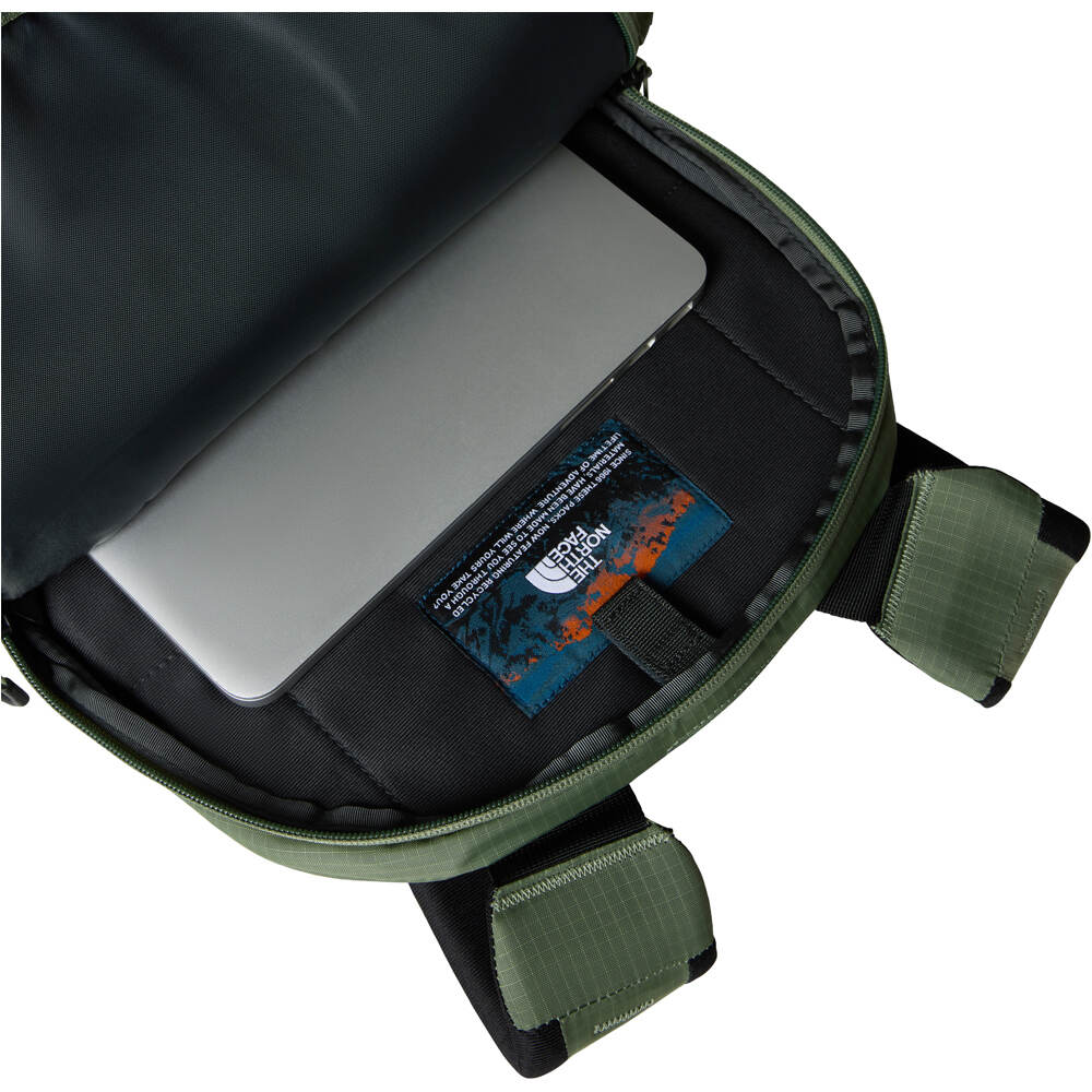 The North Face mochila montaña BOREALIS 05