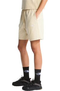 The North Face pantalón corto deporte mujer W ESSENTIAL LIGHT RELAXED SHORTS vista detalle