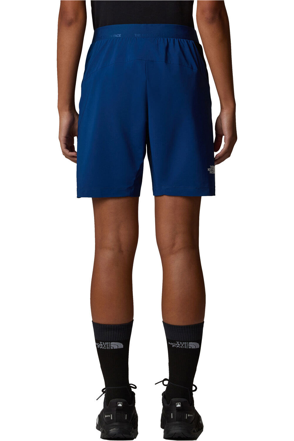 The North Face pantalón corto montaña mujer W FELIK SLIM TAPERED SHORT vista trasera