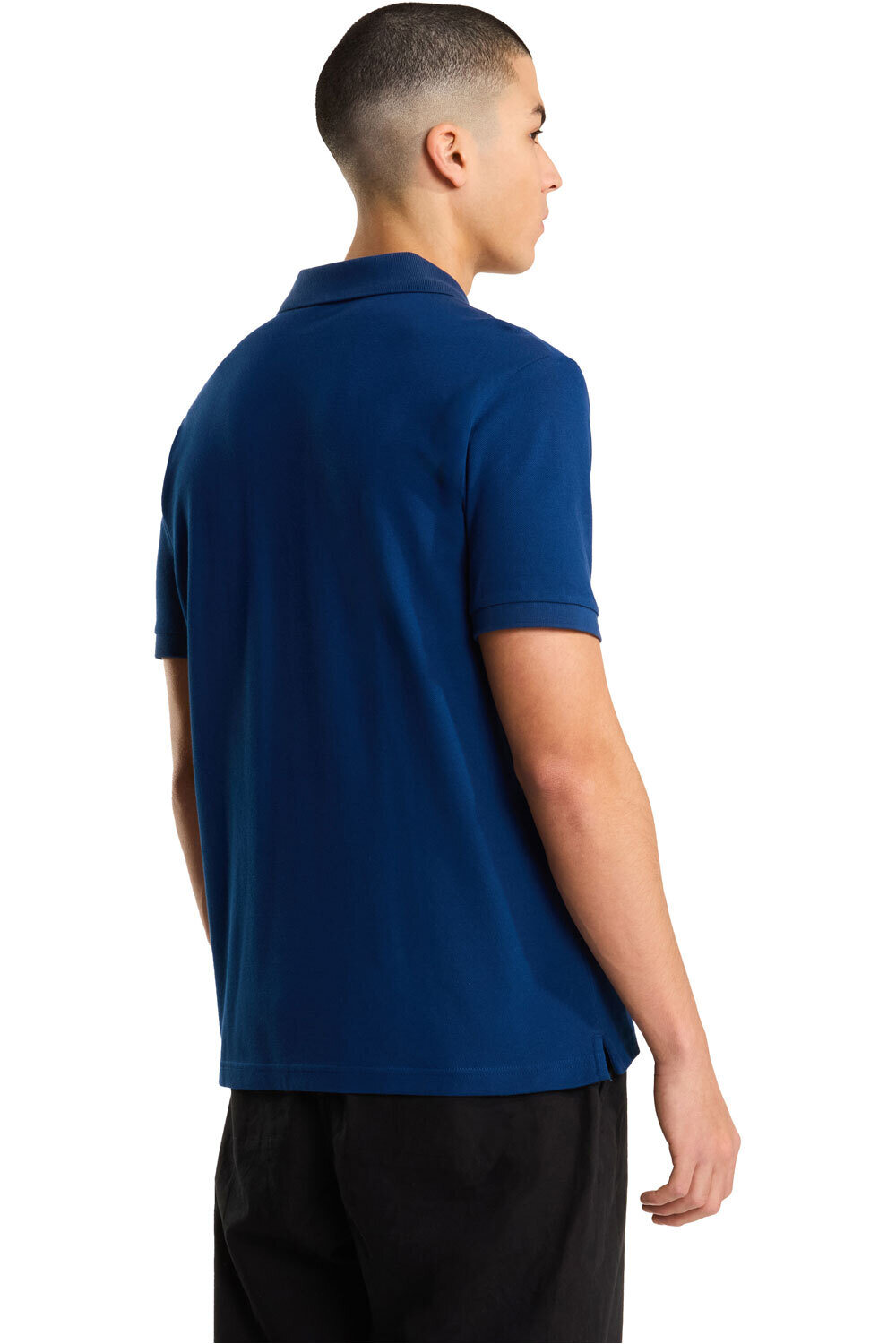 The North Face polo manga corta hombre M ESSENTIAL REGULAR POLO vista trasera