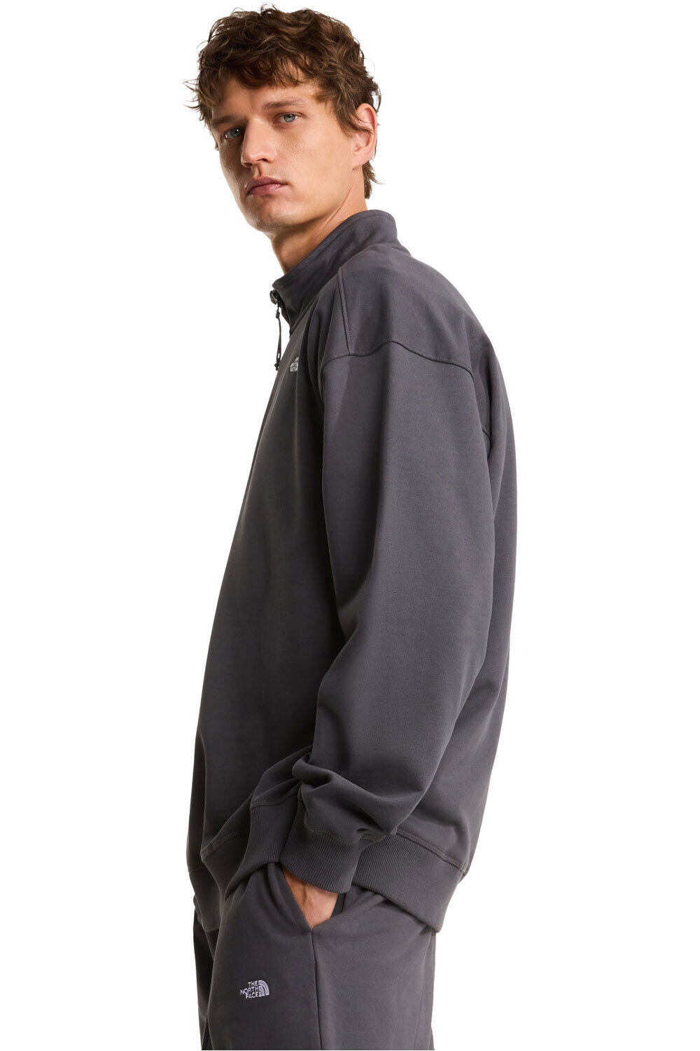 The North Face sudadera hombre U ESSENTIAL LIGHT RELAXED 1/4 ZIP CREW vista detalle