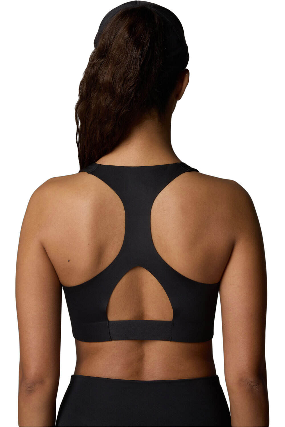 The North Face sujetador deportivo W MOVMYNT BRA vista trasera