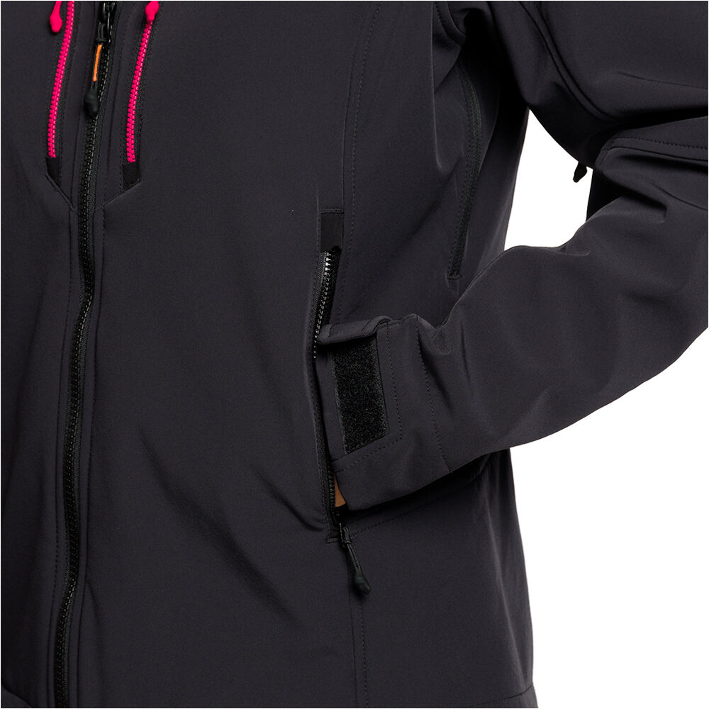 Trango chaqueta softshell mujer CHAQUETA SEGNES 03
