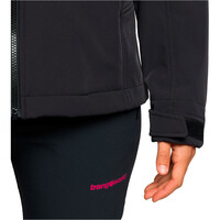 Trango chaqueta softshell mujer CHAQUETA SEGNES 04
