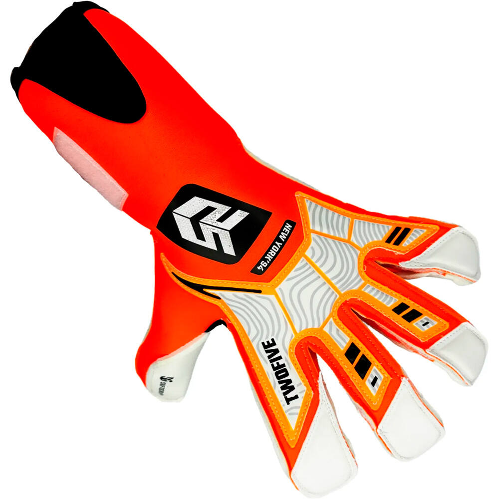 Twofive guantes portero New York Advance 02