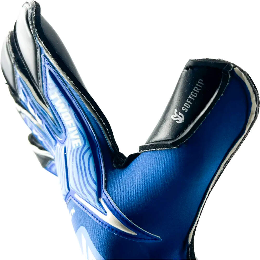 Twofive guantes portero New York Advance 05