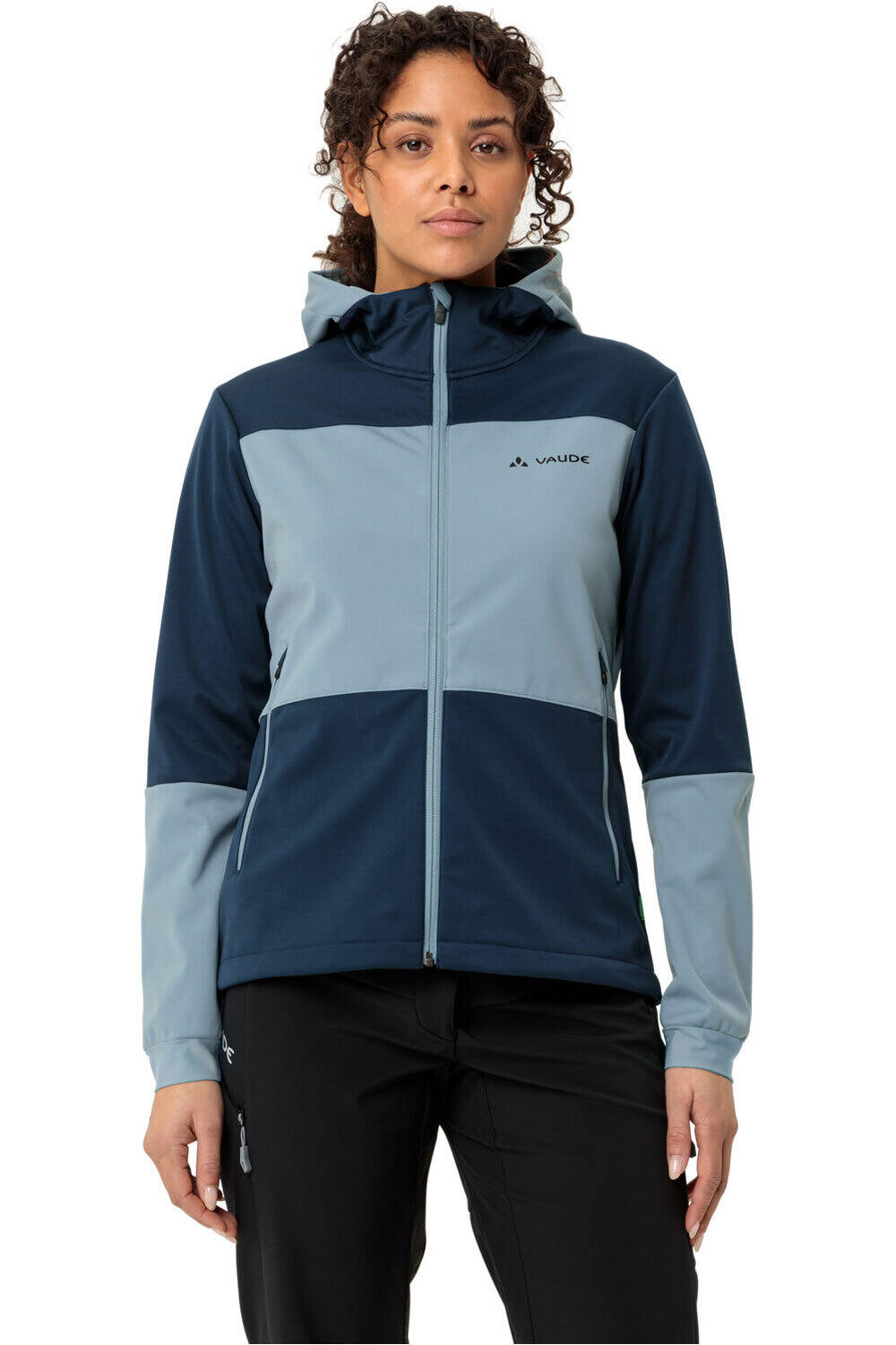 Vaude cortavientos ciclismo mujer Women's Qimsa Hooded Softshell Jacket vista frontal