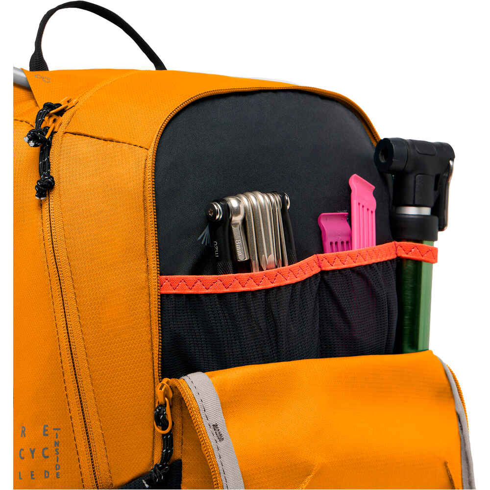 Vaude mochila ciclismo Trailvent 10 04