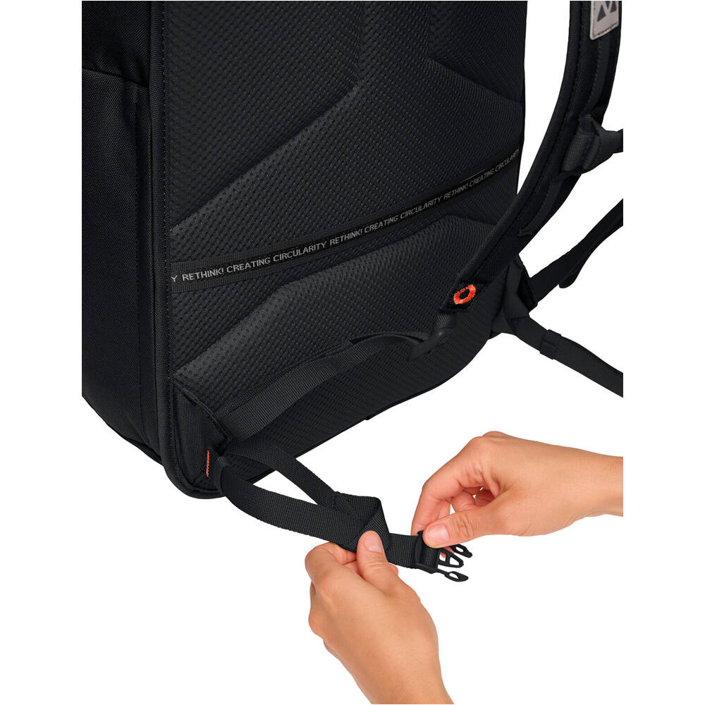 Vaude mochila montaña Coreway Pack 30 04