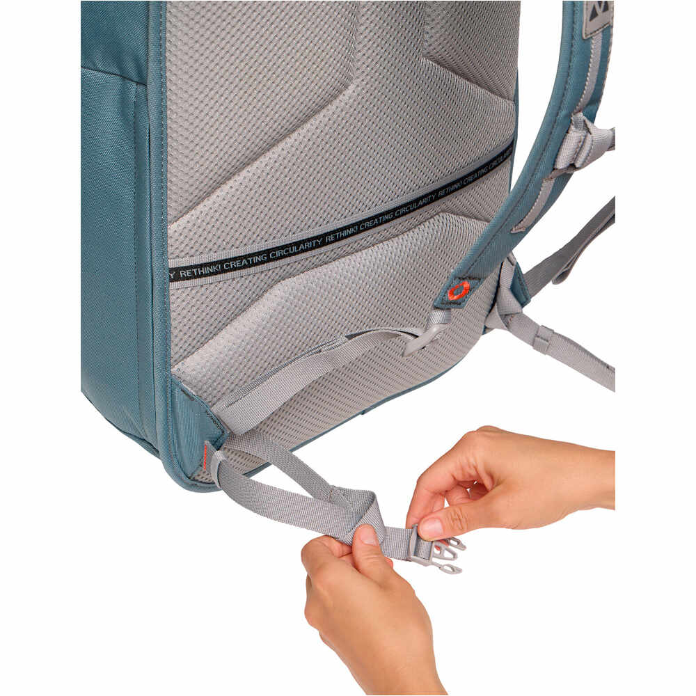 Vaude mochila montaña Coreway Pack 30 04