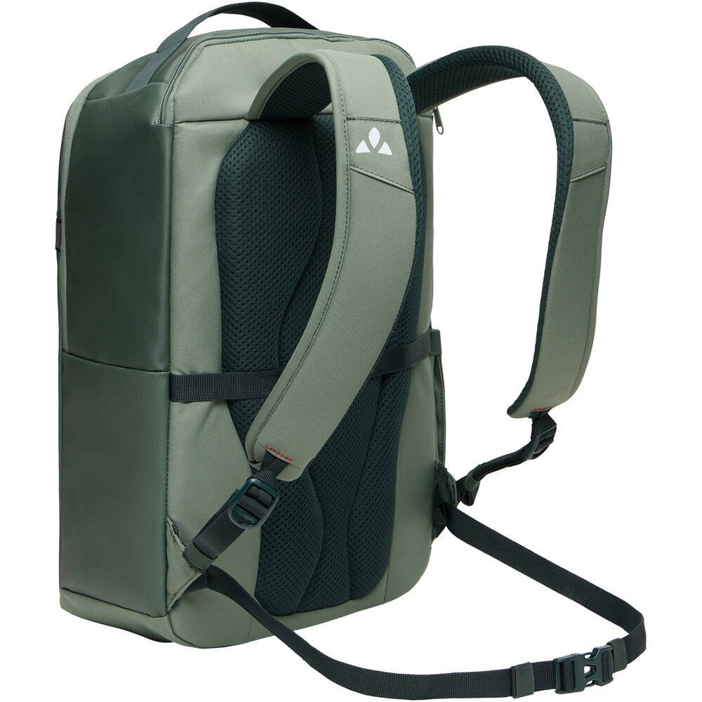 Vaude mochila montaña Matemo 02