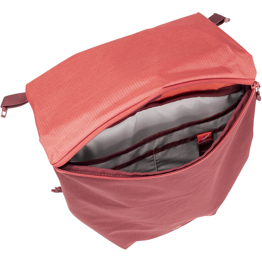 Vaude mochila montaña Unuk II 02