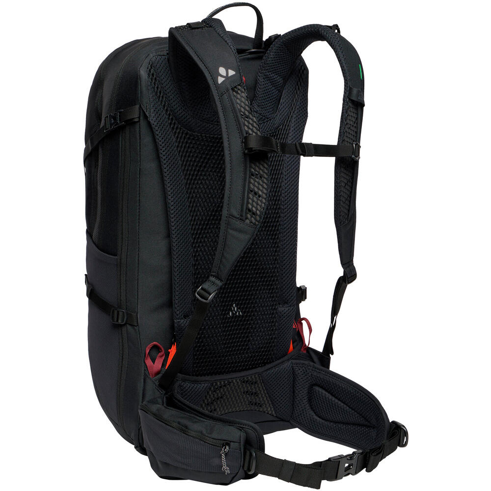 Vaude mochila montaña Wizard 28+4 long 01