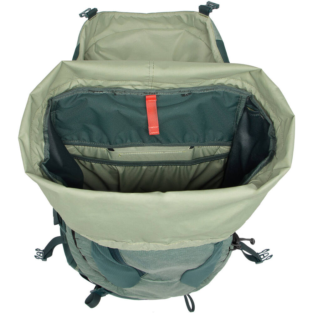 Vaude mochila montaña Women's Asymmetric 38+8 02
