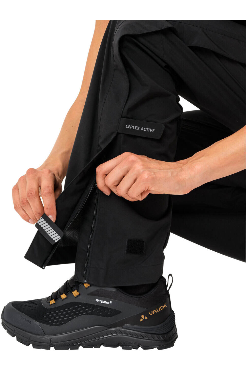 Vaude pantalón largo ciclismo mujer Women's Yaras Rain Zip Pants IV vista detalle