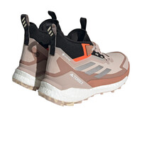 adidas bota trekking mujer Terrex Free Hiker GORE-TEX Hiking 2.0 vista trasera