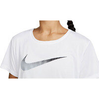 Nike camiseta entrenamiento manga corta mujer W NK ONE DF SWSH HBR SS 04