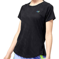 New Balance camiseta entrenamiento manga corta mujer Q Speed Jacquard Short Sleeve vista frontal